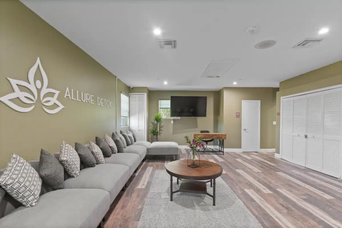 Allure Detox - Hero Image