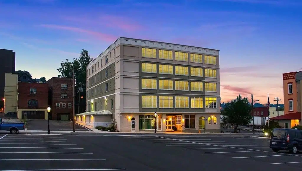 Alternative Drug and Alcohol - Hero Image