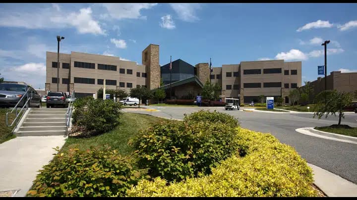 Carilion New River Valley Medical Ctr - Hero Image