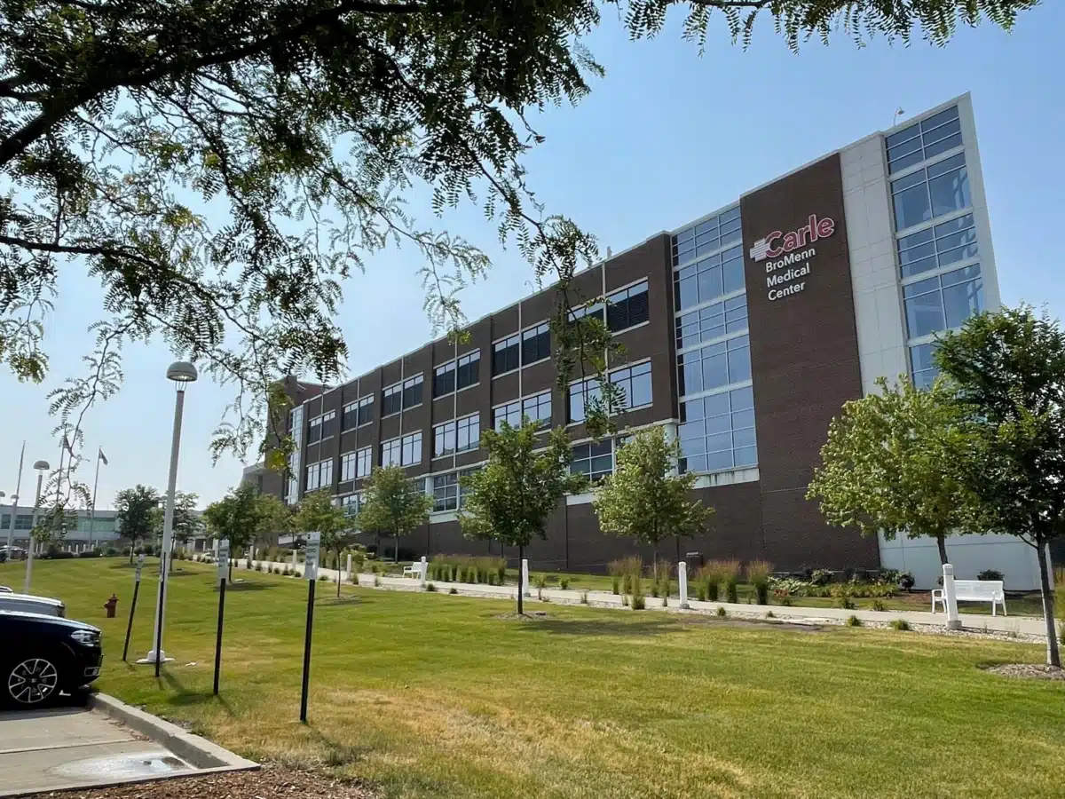 Carle BroMenn Medical Center - Preview