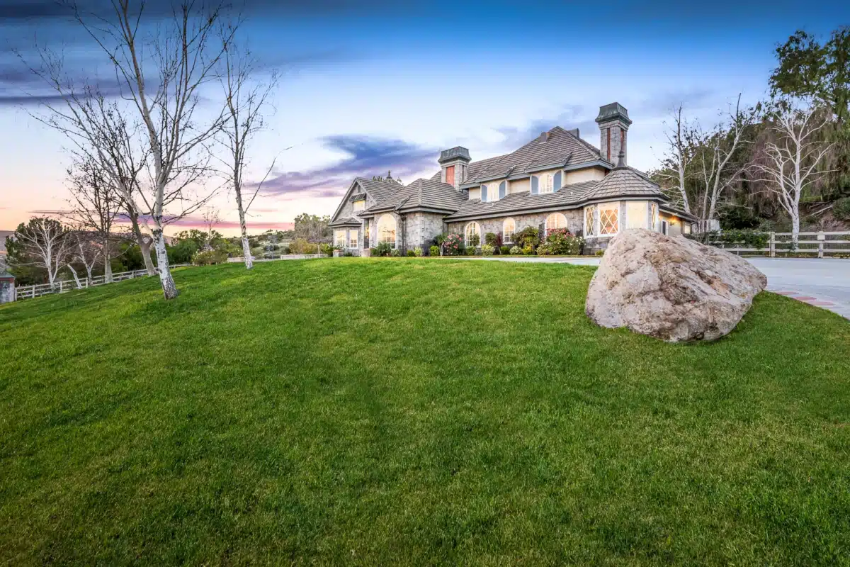 Valley Recovery Center of Agua Dulce - Hero Image